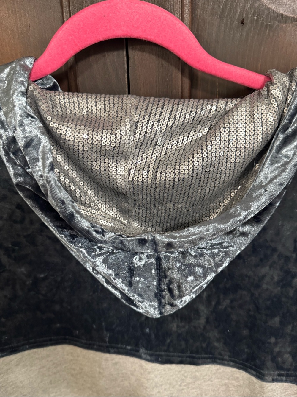 Gimmicks by BKE Velvet Pullover Hoodie Sequin lined Hood size Medium Lagenlook - Picture 3 of 11